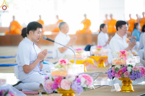 ภาพ No.168678:พิธีถวายภัตตาหารเมนูสวรรค์ ณ หอฉันคุณยายอาจารย์ วัดพระธรรมกาย ในวันเสาร์ที่ 9 พฤศจิกายน พ.ศ. 2567