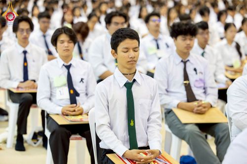 ภาพ No.273292:วันที่ 23 พฤศจิกายน พ.ศ. 2568 การสอบตอบปัญหาธรรมะ ทางก้าวหน้า "ระดับอุดมศึกษา" ณ ห้องแก้วสารพัดนึก 1 สภาธรรมกายสากล วัดพระธรรมกาย จ.ปทุมธานี