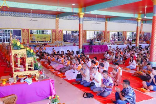 ภาพ No.179244:พิธีทอดกฐิน ณ วัดถ้ำคีรีวงศ์ อ.เปิ้นดัง รัฐเคด้าห์ ประเทศมาเลเซีย ในโครงการกฐินสามัคคีทั่วไทย 30,000 วัด บูชาธรรม 80 ปี หลวงพ่อธัมมชโย โดยคณะศิษยานุศิษย์วัดพระธรรมกาย วันที่ 1 พฤศจิกายน พ.ศ. 2567