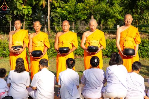 ภาพ No.155569:โครงการ อุบาสกแก้ว อุบาสิกาแก้ว รุ่นที่ 2 ตัวแทนทอดกฐินสามัคคีทั่วไทย 30,000 วัด บูชาธรรม 80 ปี หลวงพ่อธัมมชโย  ระหว่างวันที่ 13-15 กันยายน พ.ศ. 2567 ณ ธุดงคสถานชลบุรี