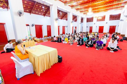 ภาพ No.184896:กิจกรรมวันรวมพลังเด็กดี V-Star ผู้นำฟื้นฟูศีลธรรมโลก กรุงเทพมหานคร ณ วัดมหาธาตุยุวราชรังสฤษฎิ์ราชวรมหาวิหาร กรุงเทพมหานคร ในวันที่ 13 ธันวาคม พ.ศ. 2567