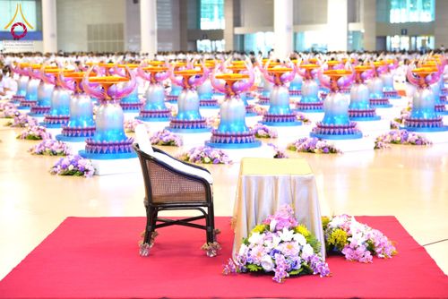 ภาพ No.134039:พิธีบูชาข้าวพระ  ในวันอาทิตย์ต้นเดือนที่ 7 เมษายน พ.ศ. 2567 ณ วัดพระธรรมกาย จ.ปทุมธานี