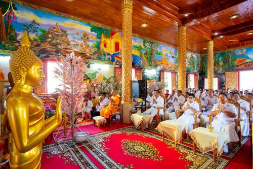 ภาพ No.173393:พิธีทอดกฐิน วัดทาป่าสัก จ.ลำพูน ในโครงการกฐินสามัคคีทั่วไทย 30,000 วัด บูชาธรรม 80 ปี หลวงพ่อธัมมชโย โดยคณะศิษยานุศิษย์วัดพระธรรมกาย วันที่ 3 พฤศจิกายน พ.ศ. 2567