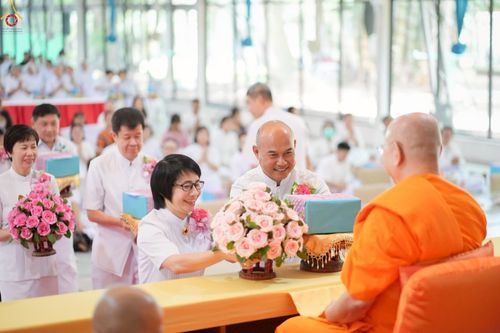 ภาพ No.248263:วันอาทิตย์ที่ 21 กันยายน พ.ศ. 2568 พิธีตักบาตร, พิธีทอดผ้าป่าบำรุงธุดงคสถานล้านนา, พิธีถวายกองทุนการศึกษาพระบาลี, พิธีถวายสลากภัตเป็นสังฆทาน เนื่องในโอกาสครบรอบ 39 ปี ธุดงคสถานล้านนา ณ ธุดงคสถานล้านนา อ.สันทราย จ.เชียงใหม่