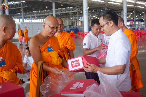 ภาพ No.146777:การต้อนรับพระสังฆาธิการ 2,000 กว่าวัดทั่วประเทศ และพิธีบูชาข้าวพระ เนื่องในวันสมาธิโลก วันอาทิตย์ที่ 4 สิงหาคม พ.ศ. 2567 ณ สภาธรรมกายสากล วัดพระธรรมกาย
