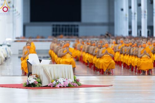 ภาพ No.99722:พิธีปฏิบัติธรรมและพิธีบูชาข้าวพระ ในวันอาทิตย์ต้นเดือนที่ 3 ธันวาคม พ.ศ. 2566 ณ สภาธรรมกายสากล วัดพระธรรมกาย จ.ปทุมธานี