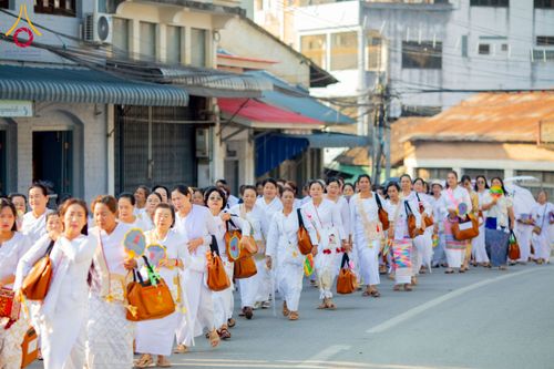 ภาพ No.224383:วันที่ 8 พฤษภาคม พ.ศ. 2568 พิธีถวายมหาสังฆทาน 101 วัด  บูชาธรรมอายุวัฒนมงคล 100 ปี สมเด็จอาชญาธรรมพระเจ้า สมเด็จพระสังฆราชแห่งคณะสงฆ์ไทยเขิน นครเชียงตุง ในนามพระครูบาไชยบูลย์ ธัมมชโย ณ วัดราชฐานหลวงเชียงยืน รัฐฉาน สาธารณรัฐแห่งสหภาพเมียนมา