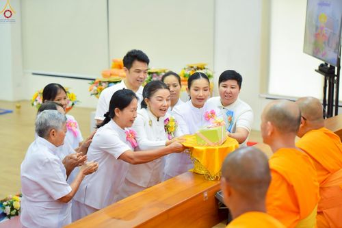 ภาพ No.249942:วันอังคารที่ 30 กันยายน พ.ศ. 2568 พิธีตอกเสามงคลต้นแรกอาคารเศรษฐีถาวร ที่พักผู้มาปฏิบัติธรรม ณ ศูนย์ปฏิบัติธรรมจันทบุรี