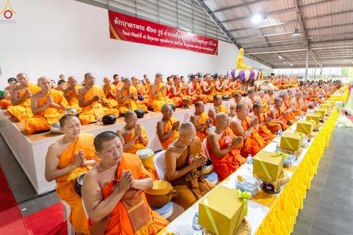 ภาพ No.228136:วันอาทิตย์ที่ 8 มิถุนายน พ.ศ. 2568 พิธีตักบาตรพระ 500 รูป ปีที่ 10 ณ ธุดงคสถานล้านนา อำเภอสันทราย จังหวัดเชียงใหม่