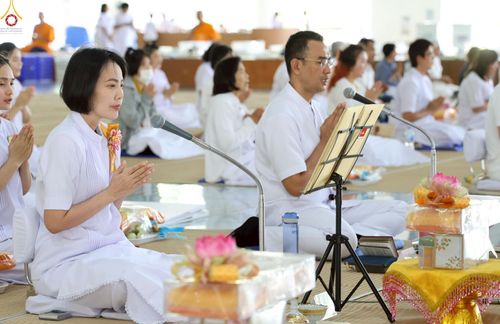 ภาพ No.231894:วันที่ 5 กรกฎาคม พ.ศ. 2568 พิธีถวายภัตตาหารเมนูสวรรค์ เพื่อการบรรลุธรรม ณ หอฉันคุณยายอาจารย์ฯ วัดพระธรรมกาย