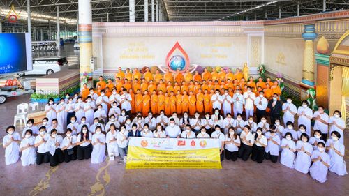 ภาพ No.80436:องค์กรภาคีเครือข่าย "บวร" จังหวัดปทุมธานี ศึกษาดูงานโครงการบรรพชาสามเณรฟื้นฟูพระพุทธศาสนาทั่วไทย ชมนิทรรศการ และสื่อนวัตกรรมพระพุทธศาสนาภาพยนต์ 3 มิติ - จักรวาลนฤมิต เรื่อง "พระสัมมาสัมพุทธเจ้า พระบรมศาสดาเอกของโลก" วันศุกร์ที่ 28 เมษายน พ.ศ.2566