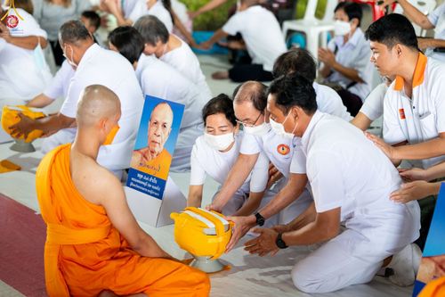 ภาพ No.84204:พิธีขอบรรพชา , พิธีขอสรณคมน์และศีล ,  พิธีรับบาตร , พิธีอุปสมบท ในโครงการบรรพชาอุปสมบทหมู่ธรรมทายาทรุ่นเข้าพรรษา และโครงการบรรพชาสามเณรโรงเรียนนานาชาติ รุ่นที่ 12 ณ โบสถ์พระไตรปิฎก วัดพระธรรมกาย วันที่ 22 กรกฎาคม พ.ศ. 2566