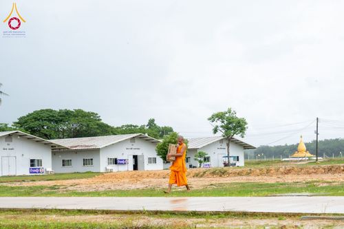 ภาพ No.156143:พิธีถวายสังฆทานแด่คณะสงฆ์ 323 วัด 4 จังหวัดชายแดนภาคใต้ ปีที่ 20 ครั้งที่ 173 พิธีมอบกองทุนหนุนแรงใจช่วยครูใต้ ปีที่ 17 ครั้งที่ 137 วันเสาร์ที่ 21 กันยายน พ.ศ.2567 ณ ศูนย์ปฏิบัติธรรมภาคใต้ อ.บางกล่ำ จ.สงขลา