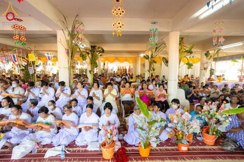 ภาพ No.171701:พิธีทอดกฐิน ณ วัดมหาโพธิ์ จ.ลพบุรี ในโครงการกฐินสามัคคีทั่วไทย 30,000 วัด บูชาธรรม 80 ปี หลวงพ่อธัมมชโย โดยคณะศิษยานุศิษย์วัดพระธรรมกาย วันที่ 27 ตุลาคม พ.ศ. 2567