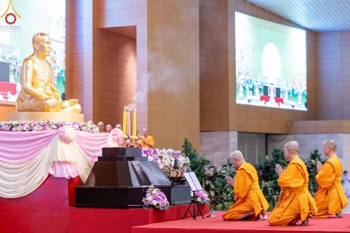 ภาพ No.154267:พิธีบูชาครูผู้ค้นพบวิชชาธรรมกาย ณ สภาธรรมกายสากล วัดพระธรรมกาย วันอังคารที่ 17 กันยายน พ.ศ. 2567