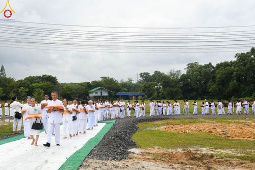 ภาพ No.96152:กฐินสามัคคี ฉลองวิหารพระมงคลเทพมุนี (สด จนฺทสโร) ณ ศูนย์ปฏิบัติธรรมภาคใต้ อ.บางกล่ำ จ.สงขลา วันที่ 19 พฤศจิกายน พ.ศ. 2566