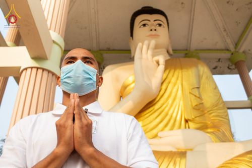 ภาพ No.75923:พิธีบรรพชาสามเณร ณ วัดปันชารี สันติปูร์ อรัญกฏิ เมืองคาร์กาชารี ประเทศบังกลาเทศ วันที่ 10 กุมภาพันธ์ พ.ศ. 2566