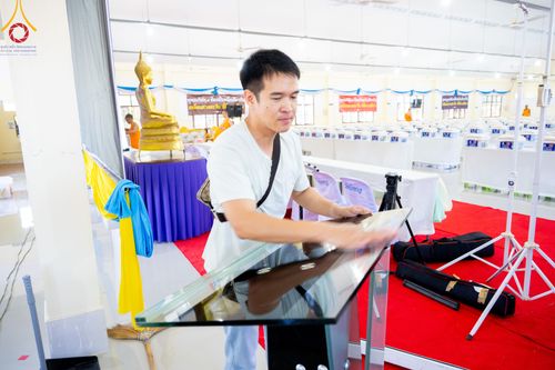 ภาพ No.311028:วันพฤหัสบดีที่ 26 กุมภาพันธ์ พ.ศ. 2569 พิธีถวายสังฆทานแด่คณะสงฆ์ 323 วัด ปีที่ 22 ครั้งที่ 182 พิธีมอบกองทุนหนุนแรงใจช่วยครูใต้ ปีที่ 19 ครั้งที่ 145 และพิธีทำบุญอุทิศส่วนกุศลให้ผู้วายชนม์