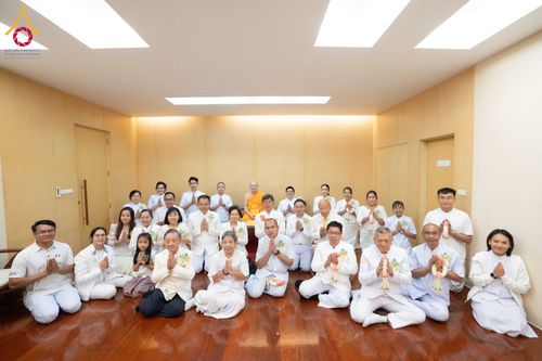 ภาพ No.185415:พิธีถวายมหาสังฆทาน 1,000 วัด ในวาระอายุวัฒนมงคล 84 ปี หลวงพ่อทัตตชีโว วันอาทิตย์ที่ 22 ธันวาคม พ.ศ. 2567 ณ สภาธรรมกายสากล วัดพระธรรมกาย