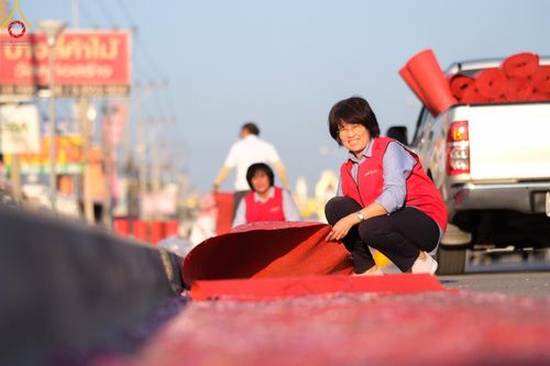 ภาพ No.191566:V.49 สารพัดV สารพัดดี ที่ธรรมยาตรา ในโครงการธรรมยาตรา กตัญญูบูชา มหาปูชนียาจารย์ พระมงคลเทพมุนี(สด จนฺทสโร) พระผู้ปราบมาร อนุสรณ์สถาน 7 แห่ง ปีที่ 13 ระหว่างวันที่ 2-31 มกราคม พ.ศ. 2568