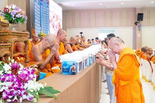 ภาพ No.156310:พิธีถวายสังฆทานแด่คณะสงฆ์ 323 วัด 4 จังหวัดชายแดนภาคใต้ ปีที่ 20 ครั้งที่ 173 พิธีมอบกองทุนหนุนแรงใจช่วยครูใต้ ปีที่ 17 ครั้งที่ 137 วันเสาร์ที่ 21 กันยายน พ.ศ.2567 ณ ศูนย์ปฏิบัติธรรมภาคใต้ อ.บางกล่ำ จ.สงขลา