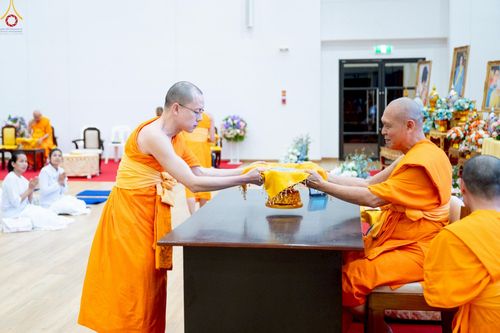 ภาพ No.242885:วันที่ 29-31 สิงหาคม พ.ศ. 2568 องค์กรภาคีเครือข่าย “บวร” (บ้าน-วัด-โรงเรียน-ราชการ) อ.คลองหลวง จัดบวชอุบาสิกาแก้ว ถวายพระราชกุศลแด่สมเด็จพระพันปีหลวง - กตัญญูบูชาแด่ผู้มีพระคุณ