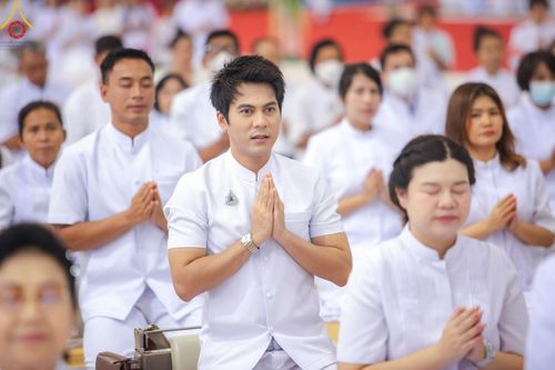 ภาพ No.151326:พิธีบูชาข้าวพระ ในวันอาทิตย์ต้นเดือน วันที่ 1 กันยายน พ.ศ. 2567 ณ สภาธรรมกายสากล วัดพระธรรมกาย