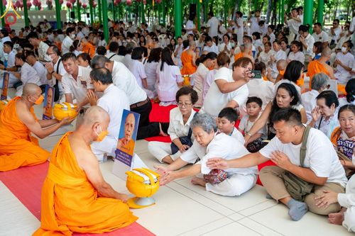 ภาพ No.141496:พิธีบรรพชาอุปสมบท โครงการอุปสมบทหมู่รุ่นผู้บริหาร รุ่นที่ 14 โครงการอุปสมบทหมู่ธรรมทายาท ระดับอุดมศึกษา รุ่นที่ 51 ภาคฤดูฝน ณ โบสถ์พระไตรปิฎก วัดพระธรรมกาย ในวันเสาร์ที่ 15 มิถุนายน พ.ศ. 2567