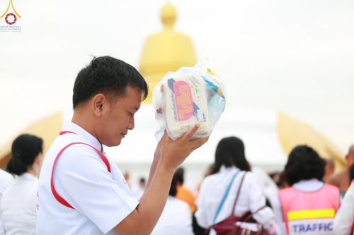 ภาพ No.119550:V.18 ทันทีม การเตรียมงาน เก็บงาน การรับบุญของเจ้าหน้าที่หน่วยงานต่างๆ เพื่อโครงการธรรมยาตรา กตัญญูบูชามหาปูชนียาจารย์ พระมงคลเทพมุนี (สด จนฺทสโร) พระผู้ปราบมาร อนุสรณ์สถาน 7 แห่ง ปีที่ 12 ระหว่างวันที่ 2 - 31 มกราคม พ.ศ.2567