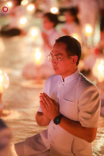 ภาพ No.109737:พิธีจุดประทีปถวายเป็นพุทธบูชา และบูชาธรรมมหาปูชนียาจารย์ วันที่ 10 มกราคม พ.ศ. 2567 ณ อนุสรณ์สถานคลองบางนางแท่น อ.สามพราน จ.นครปฐม