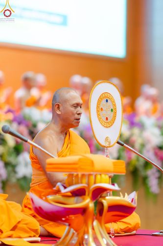 ภาพ No.167865:พิธีทอดกฐิน และ พิธีกรานกฐิน ในวันอาทิตย์ที่ 3 พฤศจิกายน พ.ศ. 2567 ณ วัดพระธรรมกาย จ.ปทุมธานี