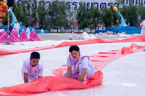 ภาพ No.121010:V.20 เป็นปลื้ม การเตรียมงาน เก็บงาน การรับบุญของเจ้าหน้าที่หน่วยงานต่างๆ เพื่อโครงการธรรมยาตรา กตัญญูบูชา มหาปูชนียาจารย์ พระมงคลเทพมุนี (สด จนฺทสโร) พระผู้ปราบมาร อนุสรณ์สถาน 7 แห่ง ปีที่ 12 ระหว่างวันที่ 2 - 31 มกราคม พ.ศ.2567