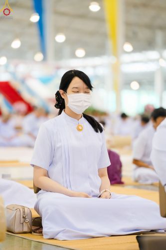 ภาพ No.87002:พิธีตักบาตร , พิธีบูชาข้าวพระ , พิธีจุดเทียนใจ ไฟนิรันดร์ อนันตชัย ในวันอาทิตย์ต้นเดือน 3 กันยายน พ.ศ. 2566 ณ วัดพระธรรมกาย