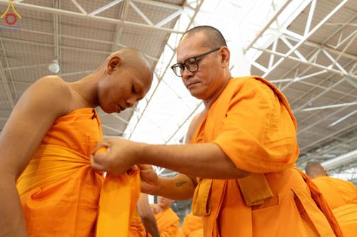 ภาพ No.180702:พิธีบรรพชาอุปสมบท โครงการอุปสมบทบูชาธรรมมหาปูชนียาจารย์ ประจำปีพุทธศักราช 2567 วันเสาร์ที่ 7 ธันวาคมพ.ศ. 2567 ณ วัดพระธรรมกาย จ.ปทุมธานี