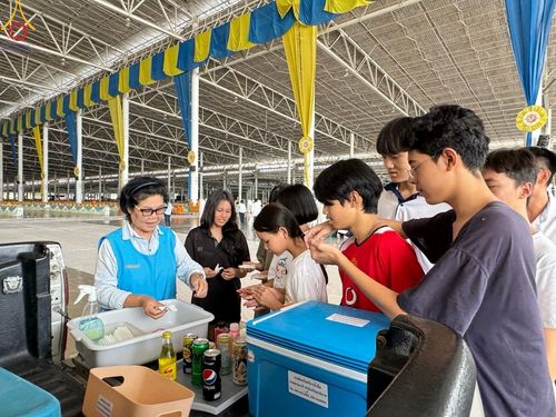 ภาพ No.61410:V.36 ทุ่มเทเพื่อพ่อ 80 ปี ภาพการเตรียมงานของหน่วยงานต่างๆ เพื่อพิธีฉลองอายุวัฒนมงคล 80 ปี หลวงพ่อธัมมชโย และรับถวายมหาสังฆทาน 10,000 กว่าวัดทั่วประเทศ ในวันคุ้มครองโลก จันทร์ที่ 22 เมษายน พ.ศ.2567