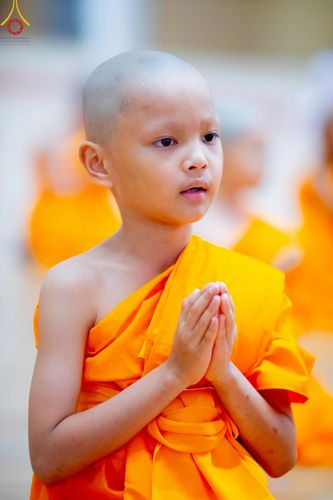 ภาพ No.215838:วันเสาร์ที่ 5 เมษายน พ.ศ. 2568 พิธีขอบรรพชา พิธีขอสรณคมน์และศีล  พิธีขอนิสสัย พิธีถวายบาตร ในโครงการบรรพชาสามเณรฟื้นฟูพระพุทธศาสนาทั่วไทย , โครงการหน่อแก้วเปรียญธรรม รุ่นที่ 13 ,  โครงการสามเณรยุวธรรมทายาท รุ่นที่ 33 , โครงการสามเณรมัชฌิมธรรมทายาท รุ่นที