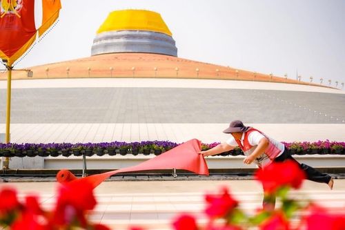 ภาพ No.208149:V.55 สารพัดV สารพัดดี ที่วัดพระธรรมกาย ในโครงการธรรมยาตรา กตัญญูบูชา มหาปูชนียาจารย์ พระมงคลเทพมุนี (สด จนฺทสโร) พระผู้ปราบมาร อนุสรณ์สถาน 7 แห่ง ปีที่ 13 ระหว่างวันที่ 2-31 มกราคม พ.ศ. 2568