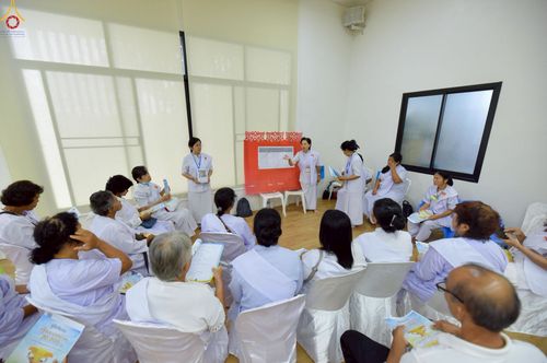 ภาพ No.250127:วันที่ 26-28 กันยายน พ.ศ. 2568 โครงการอบรมอุบาสกแก้ว อุบาสิกาแก้ว รุ่นที่ 3 ตัวแทนทอดกฐินสามัคคีทั่วไทย 30,000 วัด ณ ศูนย์ปฏิบัติธรรมจันทบุรี จ.จันทบุรี