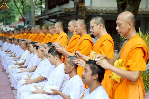 ภาพ No.216754:วันอาทิตย์ที่ 6 เมษายน พ.ศ. 2568 พิธีตัดปอยผม และปลงผมนาคธรรมทายาท โครงการบวชบูชาธรรม81ปี หลวงพ่อธัมมชโย โครงการ 1 และ 2 โครงการนานาชาติ AEC&WAB รุ่น CEO (ผู้บริหาร) รุ่นที่4 ณ หมู่บ้านบรรลุธรรม วัดพระธรรมกาย