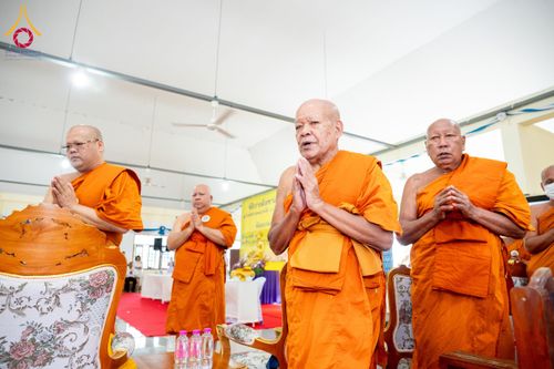 ภาพ No.208524:พิธีถวายสังฆทานแด่คณะสงฆ์ 323 วัด ปีที่ 21 ครั้งที่ 174 พิธีมอบกองทุนหนุนแรงใจช่วยครูใต้ ปีที่ 18 ครั้งที่ 138 และพิธีทำบุญอุทิศส่วนกุศลให้ผู้วายชนม์ ณ วัดบุณณาราม(วัดโคกงู) จ.นราธิวาส วันเสาร์ที่ 15 กุมภาพันธ์ พ.ศ.2568