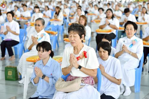 ภาพ No.247450:วันจันทร์ที่ 22 กันยายน พ.ศ. 2568 (วันพระ แรม 15 ค่ำ เดือน 10) พิธีบุพเปตพลี ครั้งที่ 170 ร่วมอุทิศบุญแด่หมู่ญาติที่ล่วงลับไปแล้ว และสืบทอดอายุพระพุทธศาสนา ณ หอฉันคุณยายอาจารย์ฯ วัดพระธรรมกาย