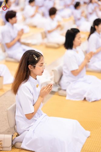 ภาพ No.159226:พิธีบูชาข้าวพระ ในวันอาทิตย์ต้นเดือน วันที่ 6 ตุลาคม พ.ศ. 2567 ณ สภาธรรมกายสากล วัดพระธรรมกาย