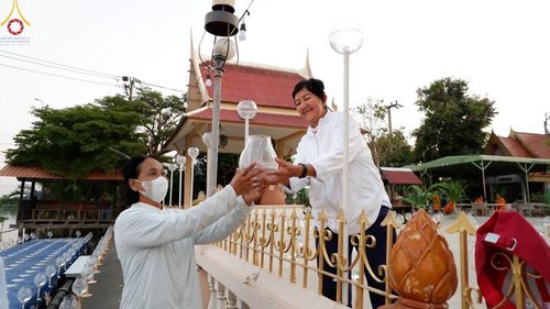 ภาพ No.205519:V.53 สารพัดV สารพัดดี ที่วัดโบสถ์บน ในโครงการธรรมยาตรา กตัญญูบูชา มหาปูชนียาจารย์ พระมงคลเทพมุนี(สด จนฺทสโร) พระผู้ปราบมาร อนุสรณ์สถาน 7 แห่ง ปีที่ 13 ระหว่างวันที่ 2-31 มกราคม พ.ศ. 2568