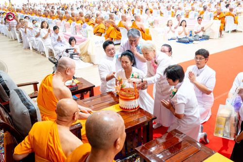 ภาพ No.149496:พิธีทักษิณานุปทานแด่บรรพชนตระกูลผ่องสวัสดิ์ และหมู่ญาติที่ล่วงลับไปแล้ว ประจำปี ครั้งที่ 19 วันพฤหัสบดีที่ 22 สิงหาคม พ.ศ. 2567 ณ พระมหาเจดีย์ทัตตชีโว ศูนย์อบรมเยาวชนกาญจนบุรี