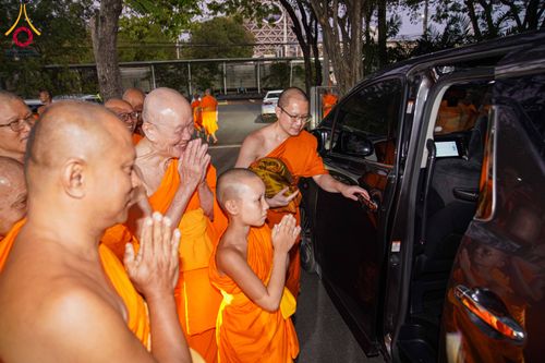 ภาพ No.315207:วันจันทร์ที่ 23 มีนาคม พ.ศ. 2569 พิธีบำเพ็ญกุศล คุณพ่อณรงค์ จินตมากุล  สิริอายุ 99 ปี 11 เดือน โยมบิดา พระครูปลัดรัตนวีรวัฒน์ (รังสฤษดิ์ อิทฺธิจินตโก) ที่ปรึกษาเจ้าคณะจังหวัดปทุมธานี เจ้าอาวาสวัดพระธรรมกาย  ณ ห้องปลูกศรัทธา 2 วัดพระธรรมกาย ปทุมธานี