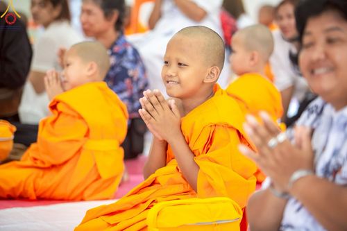 ภาพ No.216435:วันเสาร์ที่ 5 เมษายน พ.ศ. 2568 พิธีขอบรรพชา พิธีขอสรณคมน์และศีล พิธีขอนิสสัย พิธีถวายบาตร ในโครงการบรรพชาสามเณรฟื้นฟูพระพุทธศาสนาทั่วไทย  ณ วัดพระพุทธบาท ราชวรมหาวิหาร ต.ขุนโขลน อ.พระพุทธบาท จ.สระบุรี