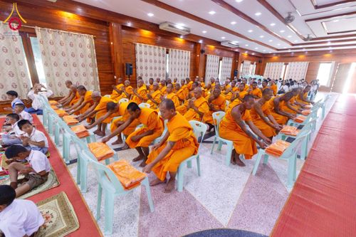 ภาพ No.200091:พิธีทอดผ้าป่าทำนุบำรุงศาสนสถาน ณ วัดบางไผ่นารถ ตำบลบางไทรป่า อำเภอบางเลน จังหวัดนครปฐม ในโครงการธรรมยาตรา กตัญญูบูชา มหาปูชนียาจารย์ พระมงคลเทพมุนี(สด จนฺทสโร) พระผู้ปราบมาร อนุสรณ์สถาน 7 แห่ง ปีที่ 13 วันที่ 22 มกราคม พ.ศ. 2568