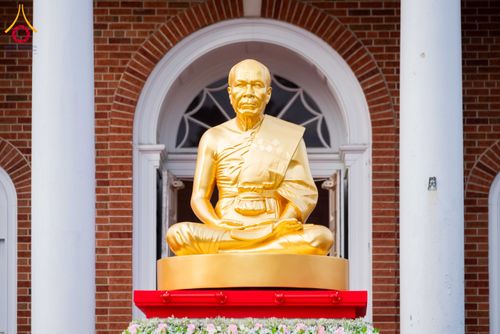 ภาพ No.319057:วันที่ 29 มีนาคม พ.ศ.2569 พิธีอัญเชิญรูปหล่อพระมงคลเทพมุนี (สด จนฺทสโร) ประดิษฐาน ณ ห้องปฏิบัติธรรม “มงคลรัตนโชติ”  วัดพระธรรมกายชิคาโก ประเทศสหรัฐอเมริกา