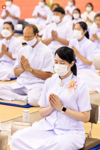 ภาพ No.81567:พิธีตักบาตร ข้าวสารอาหารแห้ง และพิธีบูชาข้าวพระ ณ สภาธรรมกายสากล วัดพระธรรมกาย วันเสาร์ที่ 3 มิถุนายน 2566