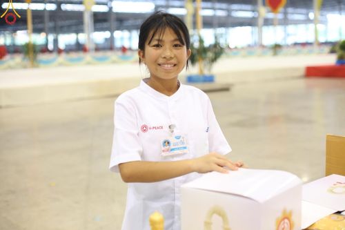 ภาพ No.61466:V.36 ทุ่มเทเพื่อพ่อ 80 ปี ภาพการเตรียมงานของหน่วยงานต่างๆ เพื่อพิธีฉลองอายุวัฒนมงคล 80 ปี หลวงพ่อธัมมชโย และรับถวายมหาสังฆทาน 10,000 กว่าวัดทั่วประเทศ ในวันคุ้มครองโลก จันทร์ที่ 22 เมษายน พ.ศ.2567